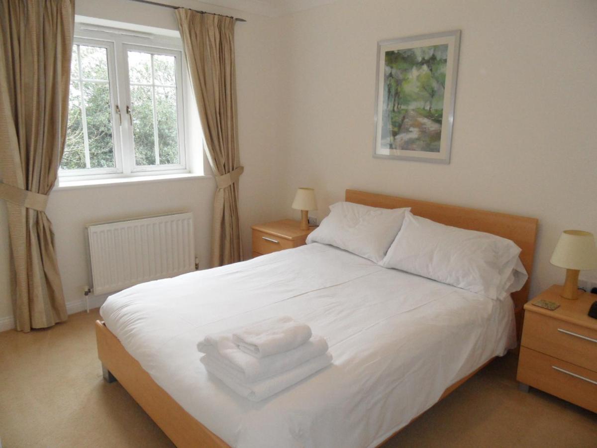Basingstoke Apartments - Westlands House, City Centre, Home-From-Home Екстериор снимка
