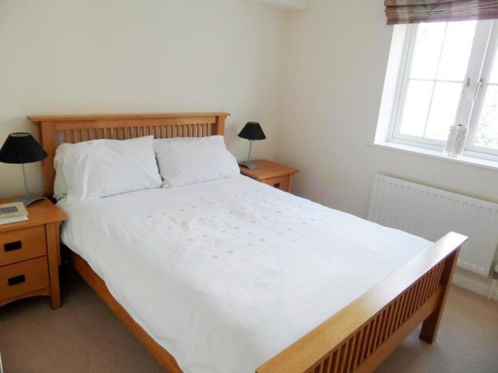 Basingstoke Apartments - Westlands House, City Centre, Home-From-Home Екстериор снимка